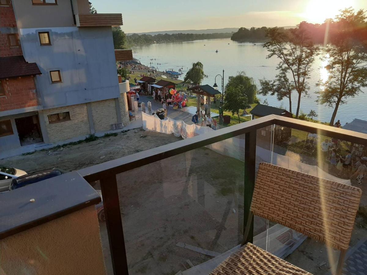 Apartmani K&V Veliko Gradište 外观 照片